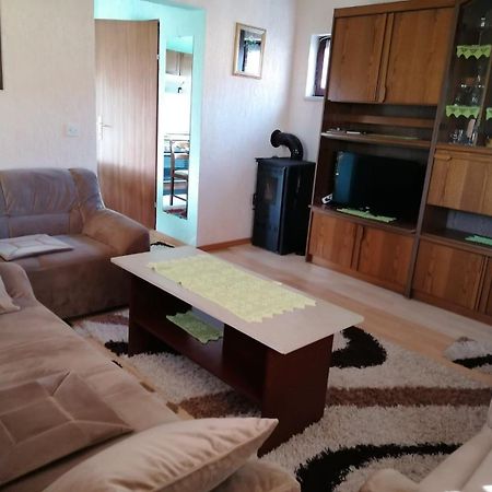 Studio Apartman Barbara Йосипдол Экстерьер фото